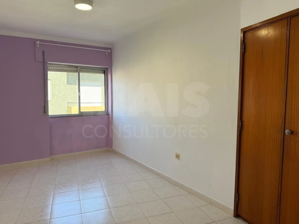 Apartamento T3 para Venda em Bombarral e Vale Covo Foto 10