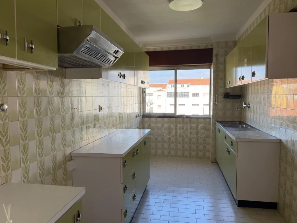 Apartamento T3 para Venda em Bombarral e Vale Covo Foto 5