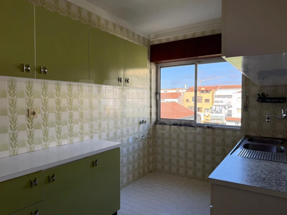 Apartamento T3 para Venda em Bombarral e Vale Covo Foto 6