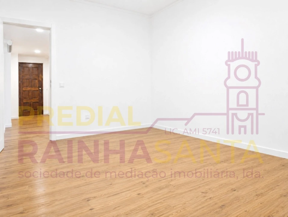 Apartamento T3 para Venda em Sé Nova, Santa Cruz, Almedina e São Bartolomeu Foto 27