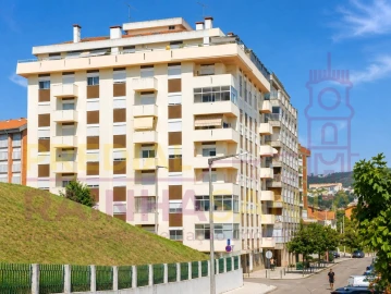 Apartamento T3 para Venda em Sé Nova, Santa Cruz, Almedina e São Bartolomeu