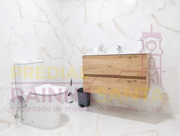 Apartamento T3 para Venda em Sé Nova, Santa Cruz, Almedina e São Bartolomeu