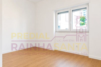 Apartamento T3 para Venda em Sé Nova, Santa Cruz, Almedina e São Bartolomeu