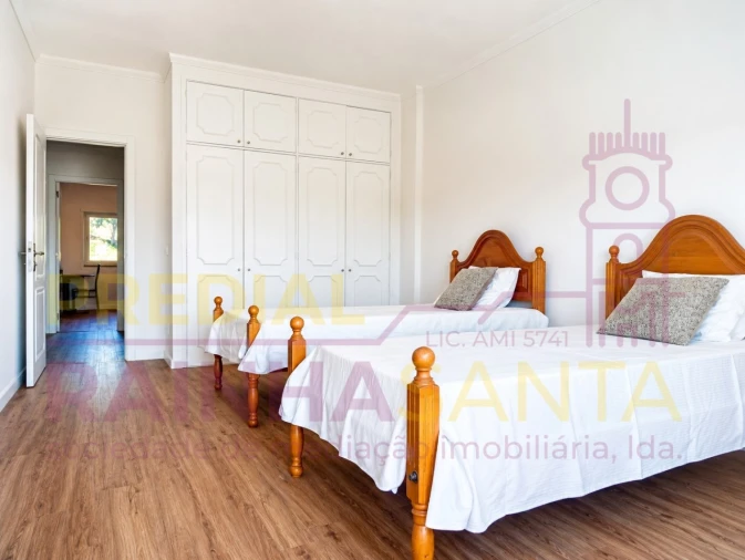 Apartamento T3 para Venda em Sé Nova, Santa Cruz, Almedina e São Bartolomeu Foto 6