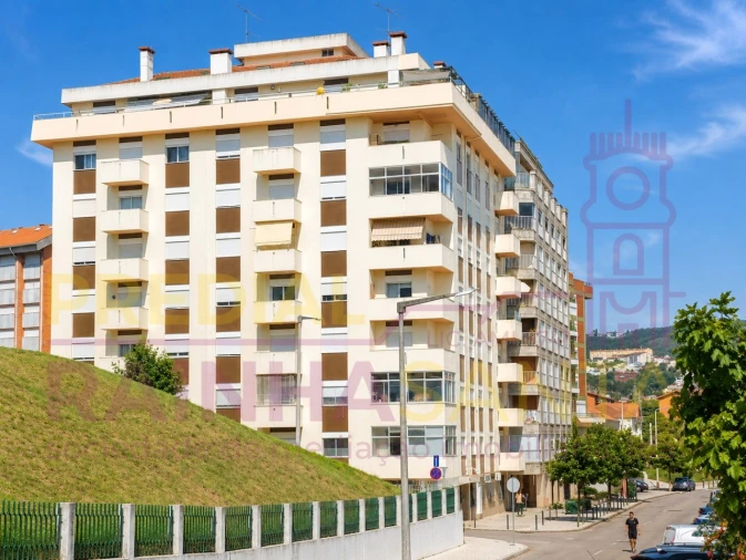 Apartamento T3 para Venda em Sé Nova, Santa Cruz, Almedina e São Bartolomeu Foto 9
