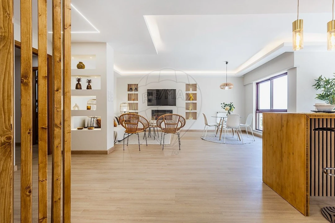 Apartamento T2 para Arrendamento em Alfragide Foto 18