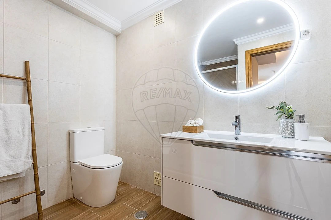 Apartamento T2 para Arrendamento em Alfragide Foto 10