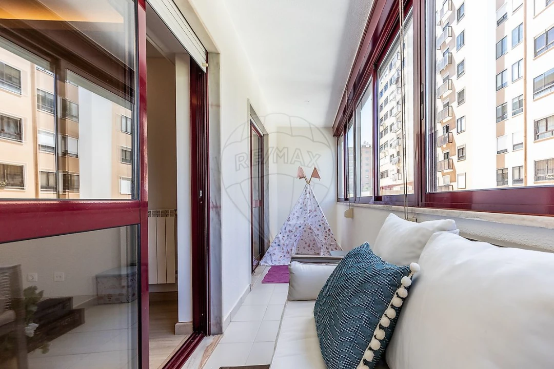 Apartamento T2 para Arrendamento em Alfragide Foto 13