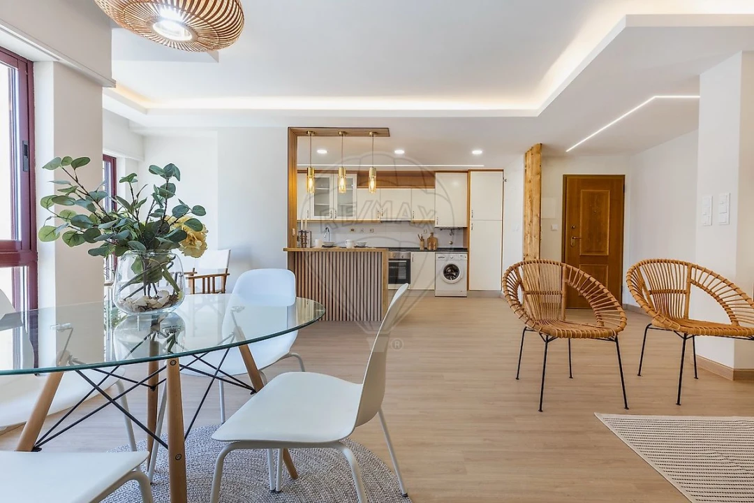 Apartamento T2 para Arrendamento em Alfragide Foto 4