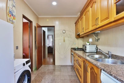 Apartamento T2 para Venda em Algueirão-Mem Martins