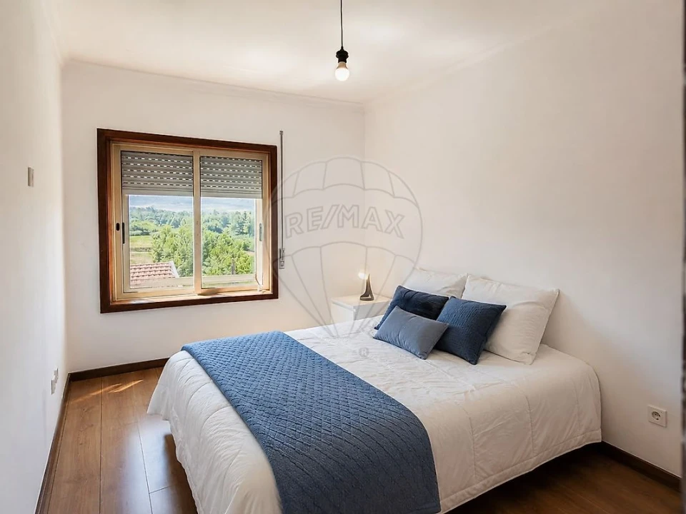 Apartamento T2 para Venda em Oliveira do Douro Foto 10