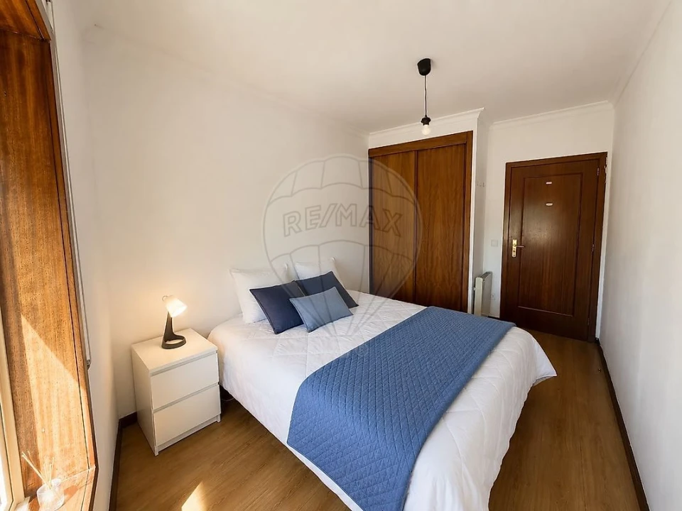 Apartamento T2 para Venda em Oliveira do Douro Foto 9