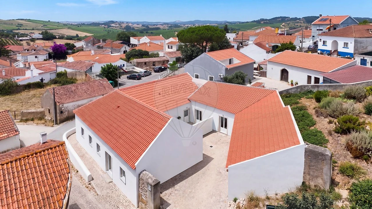 Moradia T2 para Venda em Santa Maria, São Pedro e Matacães Foto 19