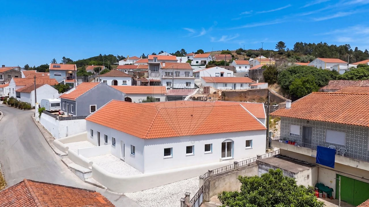 Moradia T2 para Venda em Santa Maria, São Pedro e Matacães Foto 15