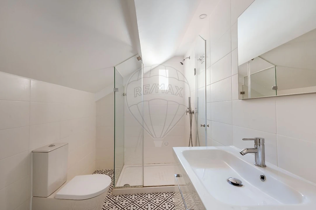 Apartamento T2 para Arrendamento em Ajuda Foto 9
