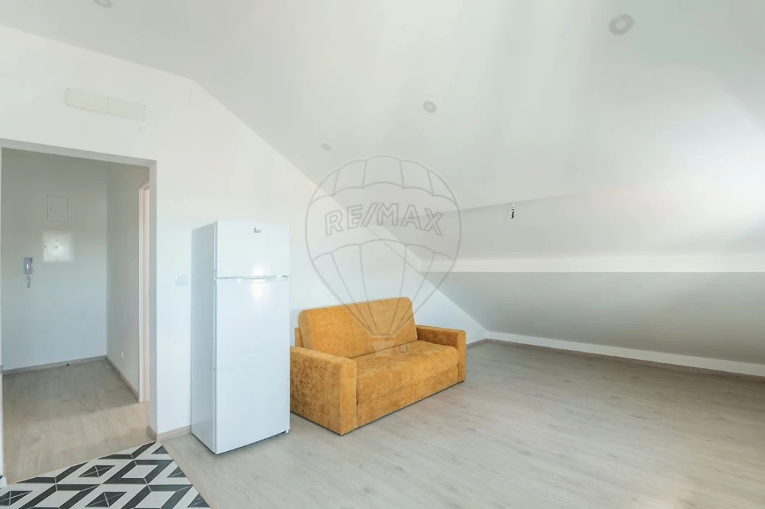 Apartamento T2 para Arrendamento em Ajuda Foto 2