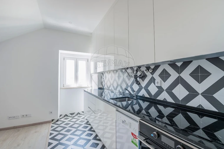 Apartamento T2 para Arrendamento em Ajuda Foto 4