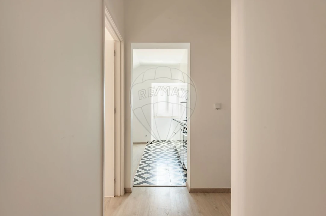 Apartamento T2 para Arrendamento em Ajuda Foto 3