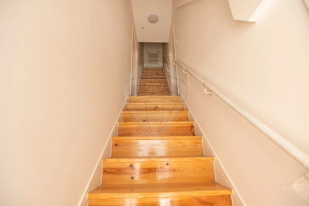 Apartamento T2 para Arrendamento em Ajuda Foto 8
