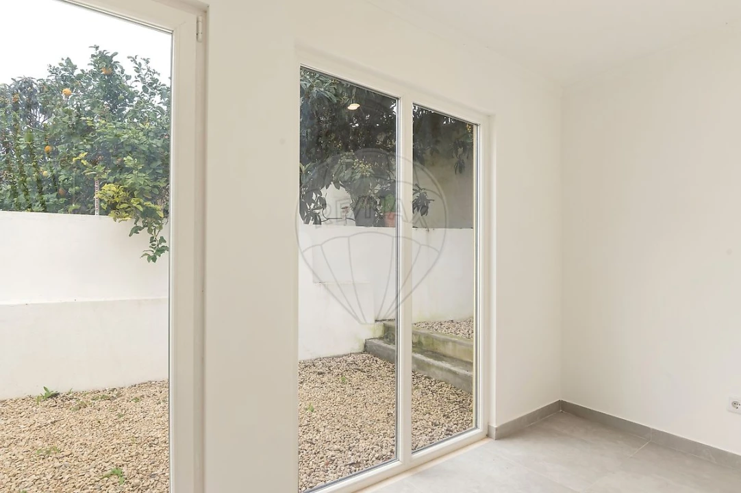 Apartamento T3 para Arrendamento em São Vicente Foto 23