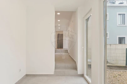 Apartamento T3 para Arrendamento em São Vicente