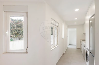 Apartamento T3 para Arrendamento em São Vicente