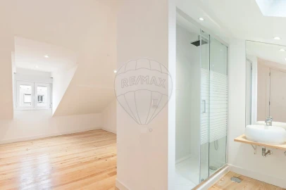 Apartamento T3 para Arrendamento em São Vicente