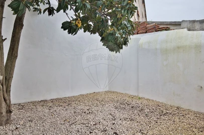 Apartamento T3 para Arrendamento em São Vicente