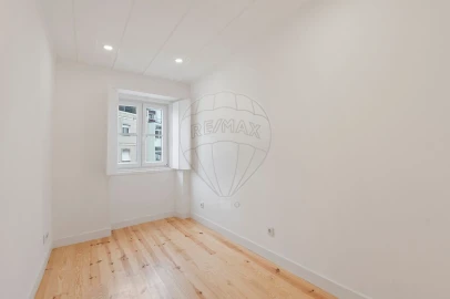 Apartamento T3 para Arrendamento em São Vicente