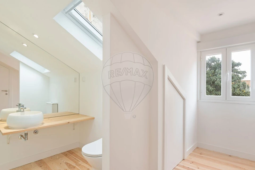Apartamento T3 para Arrendamento em São Vicente Foto 8
