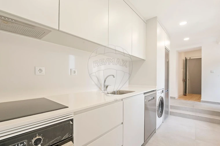Apartamento T3 para Arrendamento em São Vicente Foto 33