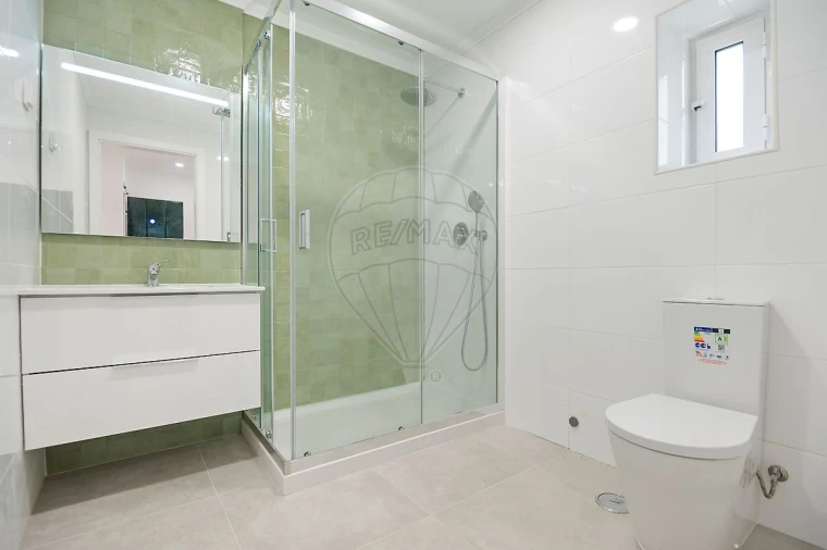 Apartamento T3 para Arrendamento em São Vicente Foto 2
