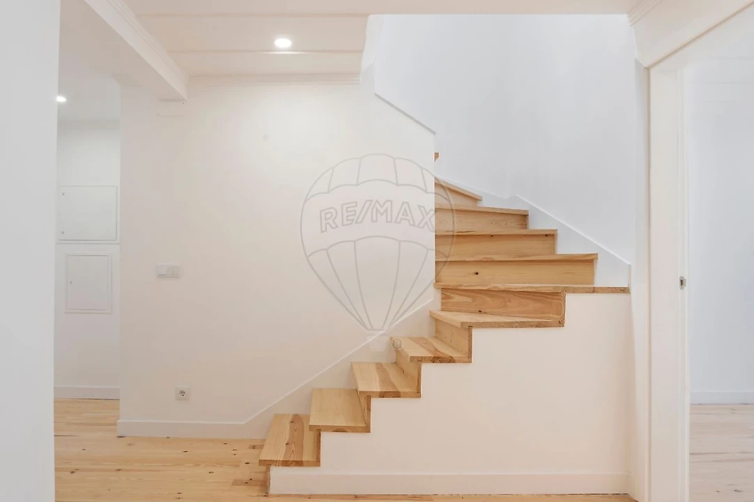 Apartamento T3 para Arrendamento em São Vicente Foto 10