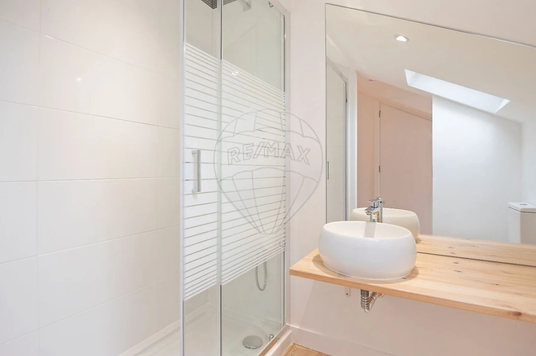 Apartamento T3 para Arrendamento em São Vicente Foto 15