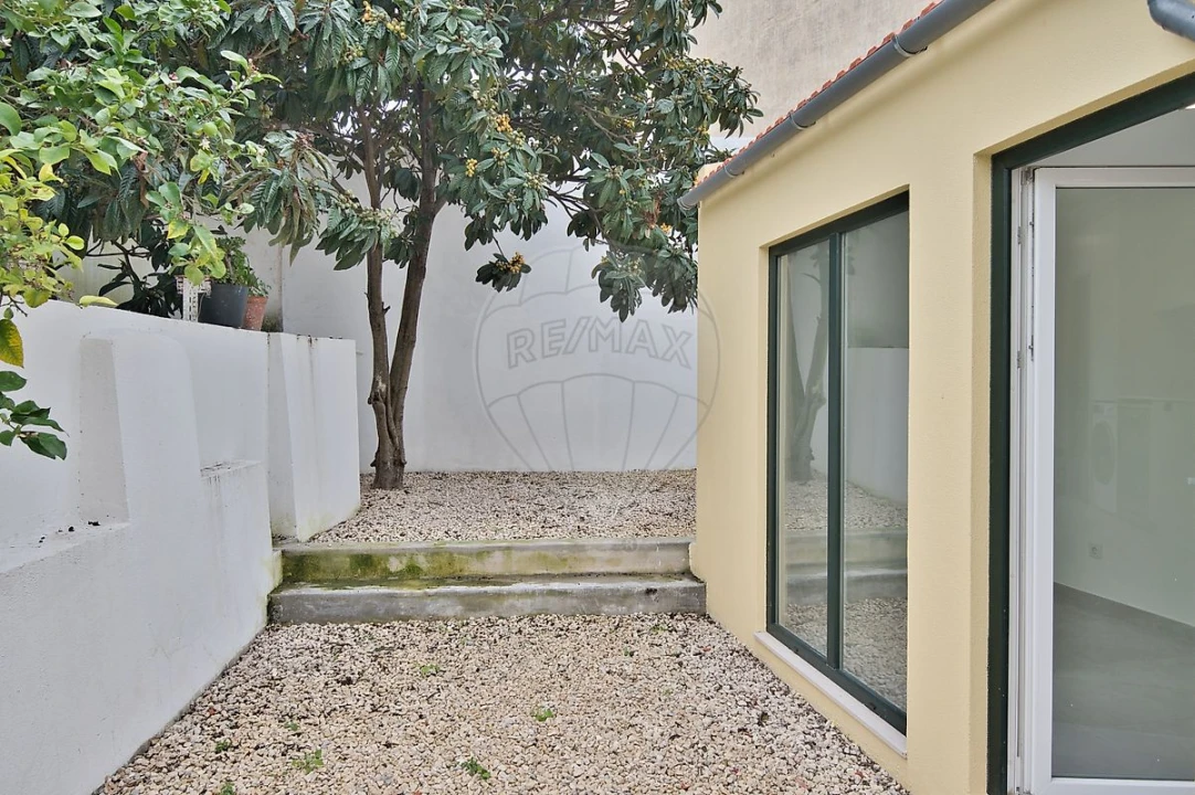 Apartamento T3 para Arrendamento em São Vicente Foto 24