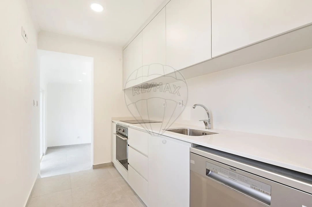Apartamento T3 para Arrendamento em São Vicente Foto 22