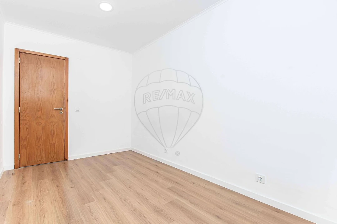 Apartamento T2 para Venda em Alverca do Ribatejo e Sobralinho Foto 2