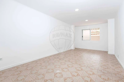 Apartamento T2 para Venda em Alverca do Ribatejo e Sobralinho