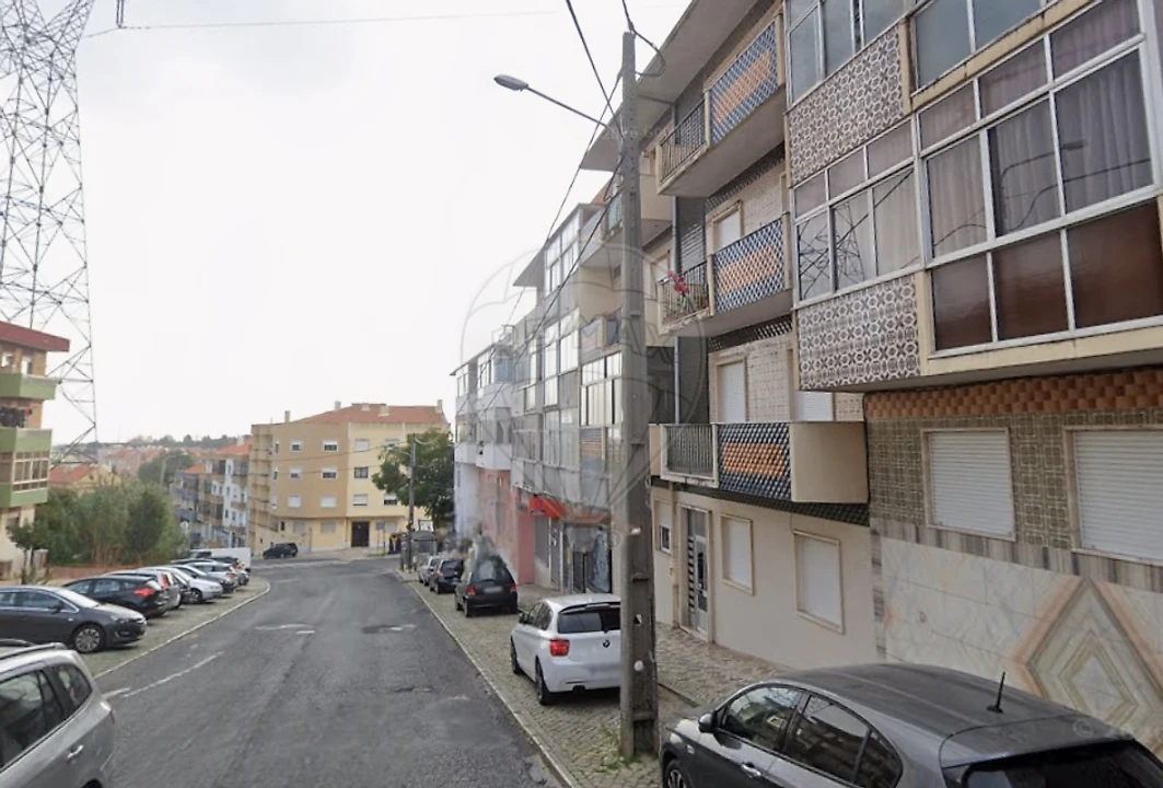 Apartamento T2 para Venda em Alverca do Ribatejo e Sobralinho Foto 1
