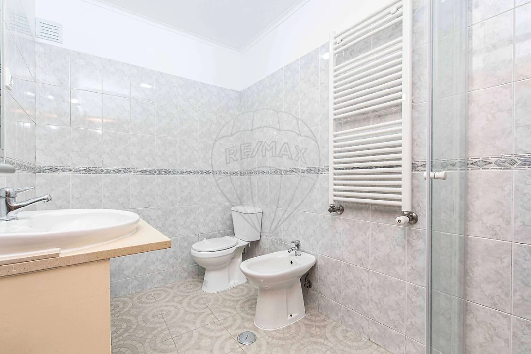 Apartamento T2 para Venda em Alverca do Ribatejo e Sobralinho Foto 6