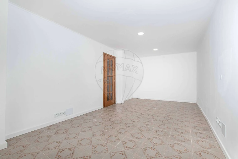 Apartamento T2 para Venda em Alverca do Ribatejo e Sobralinho Foto 16