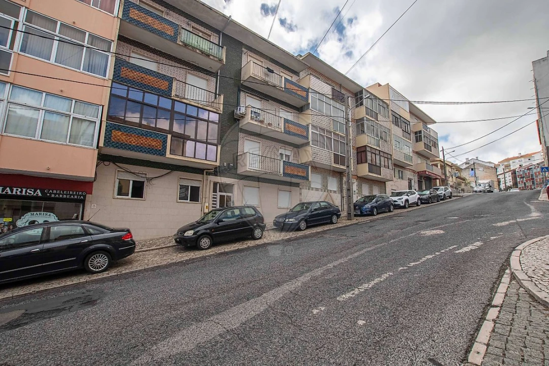 Apartamento T2 para Venda em Alverca do Ribatejo e Sobralinho Foto 3