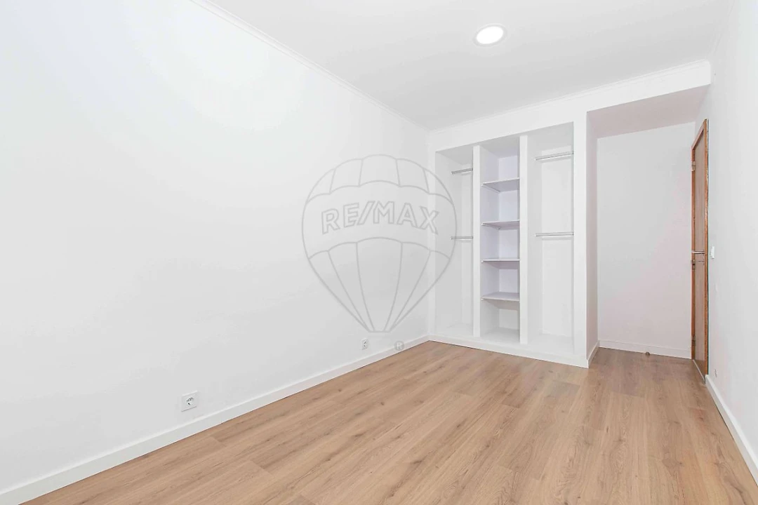 Apartamento T2 para Venda em Alverca do Ribatejo e Sobralinho Foto 9