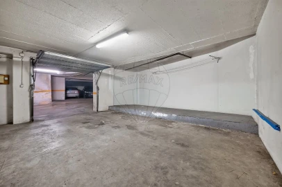 Apartamento T2 para Venda em Carregado e Cadafais