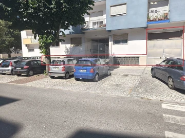 Armazém para Venda em Rio Maior