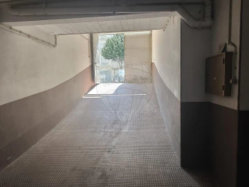 Armazém para Venda em Rio Maior