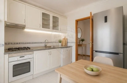 Apartamento T2 para Venda em Rio de Mouro