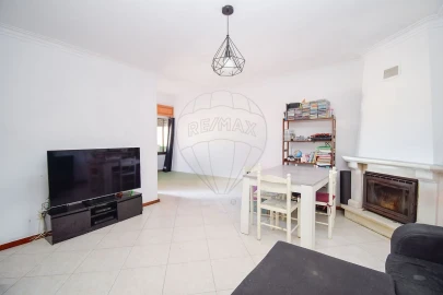 Apartamento T2 para Venda em Rio de Mouro