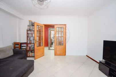 Apartamento T2 para Venda em Rio de Mouro