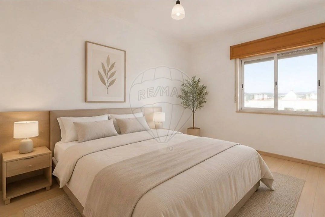 Apartamento T2 para Venda em Rio de Mouro Foto 18
